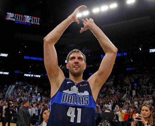 开云体育官网-41号球衣明日退役 诺维茨基：感谢所有陪伴我的人