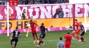 1730559975711034459.gif bayern 3.gif